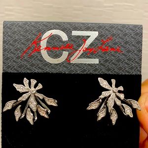 Deco Cluster CZ Curved Bar Drop Earrings
CZ BY KENNETH JAY LANE